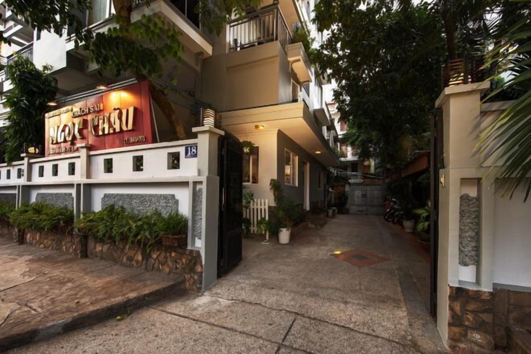 Exterior & Views 2, NGOC CHAU HOTEL, Phú Nhuận