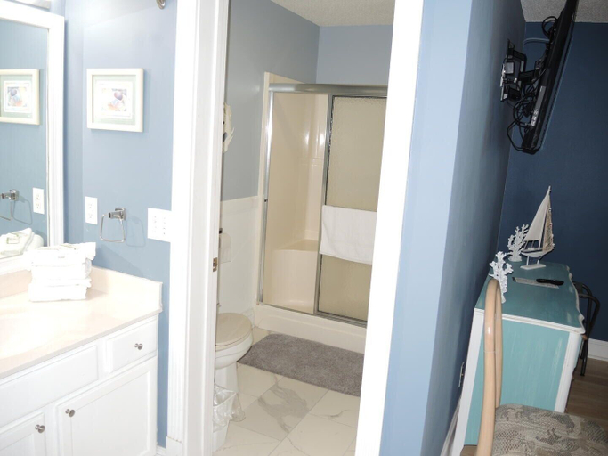 Bathroom 3, 208l Home by RedAwning, Brunswick