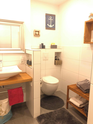 Bathroom 3, Hof Grindelborn, Vulkaneifel
