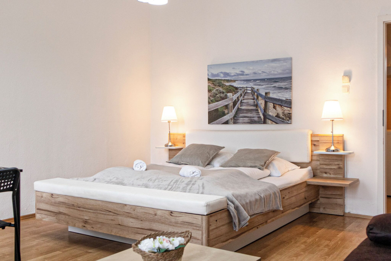 Room 2, Bright 2BR Apt Perfect Long Stay, Wien
