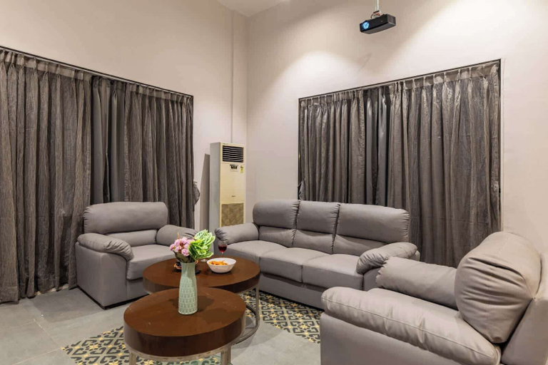 Room 2, StayLeisurely Villa 30 Emerald Lonavala, Pune