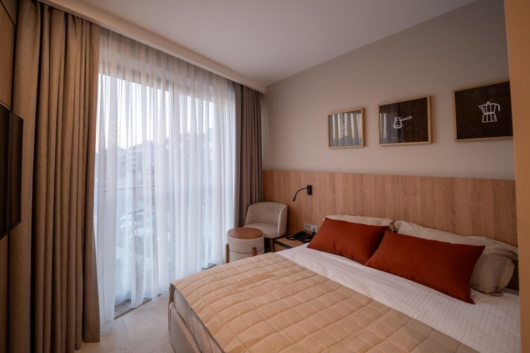 Room 4, Reev Coffee & House, Antalya