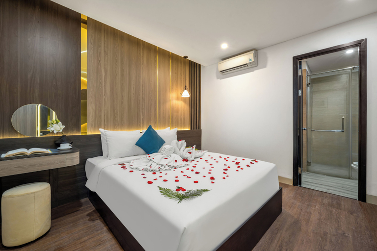 Room 3, ELC Luxury Hotel Danang - An Thuong Walking Street, Da Nang