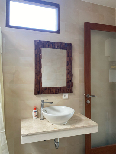Bathroom 5, Vishnu Villa, Gianyar