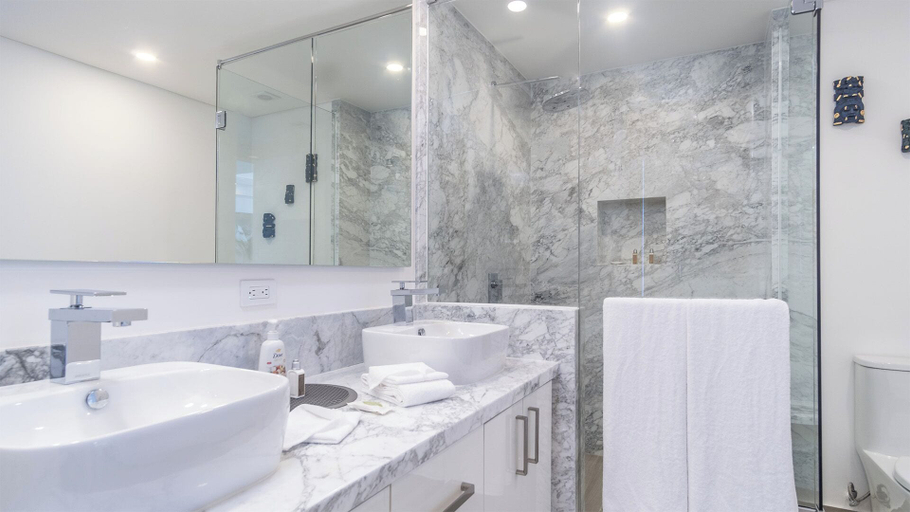 Bathroom 2, Unique Condo by the Beach at Encantame Towers W1803, Puerto Peñasco