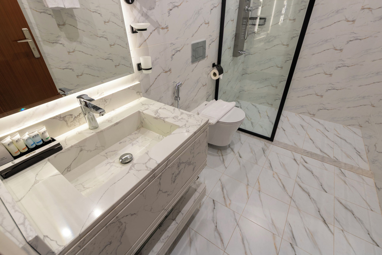 Bathroom 4, Luxury suites Hotel Apartments, Taif