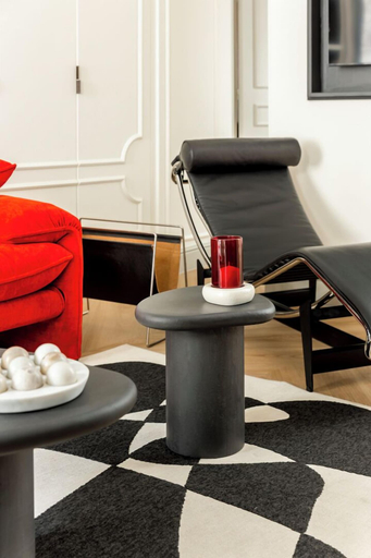 Living area 2, Merveil Signature Suite - Montmartre, Paris
