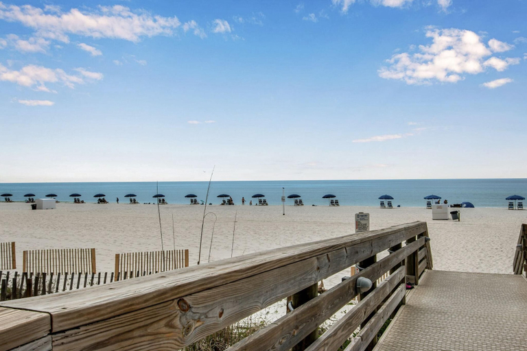 Beach 4, Romar Place 705, Baldwin