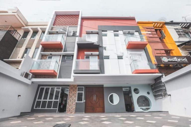 Exterior 3, Hotel O Residence Khoe, West Jakarta