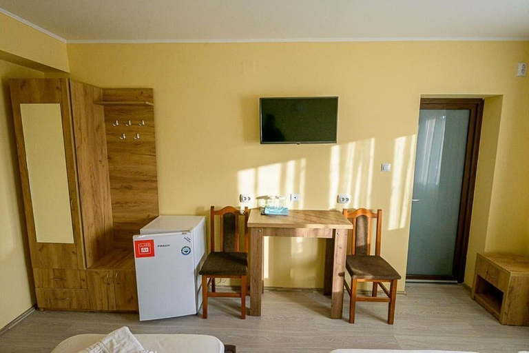 Others 5, Casa Domneasca Riana, Pitesti