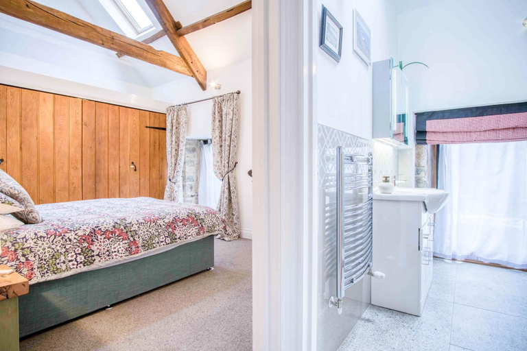 Room 3, West Barn - 2 Bedroom Cottage - Llandeilo, Carmarthenshire