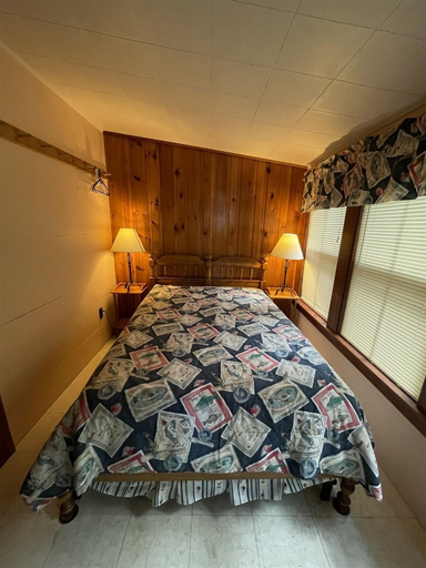 Room 2, Fletcher Limit 8 4 Bedroom Cottage, Cumberland