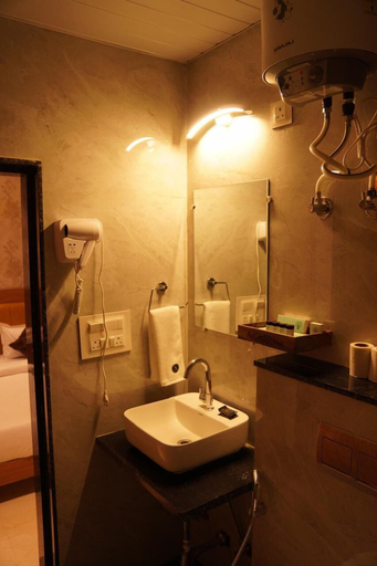 Bathroom 2, Hotel Aashiyana, Ajmer