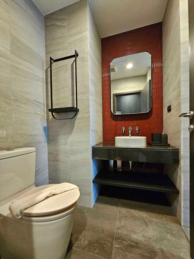 Bathroom 4, Edge Central Pattaya by PH, Pattaya