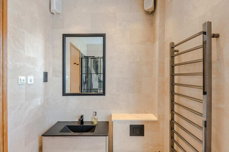 Bathroom, The Honourable - Bloomsbury Square By Frankie Says, London