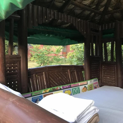 Room 3, Eljoy's Forest Resort, Alfonso