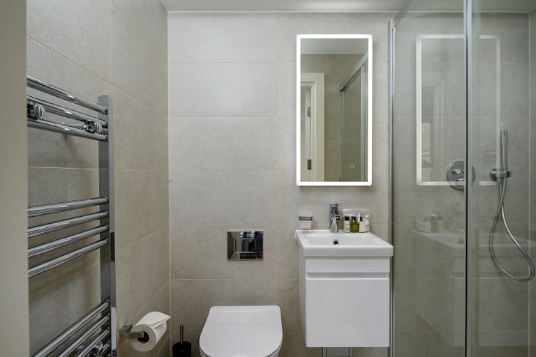 Room 3, Guestready - Greenwich Park Studios, London