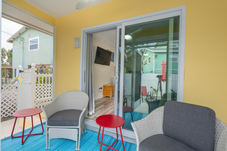 Terrace/patio 5, Beach Haven South 124, Lee