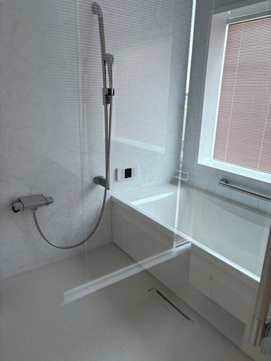 Room 4, VERDA RICO, Awaji
