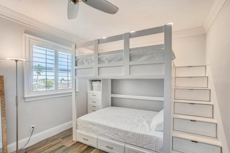 Bedroom 1, Sunset Point Beach House, Pinellas