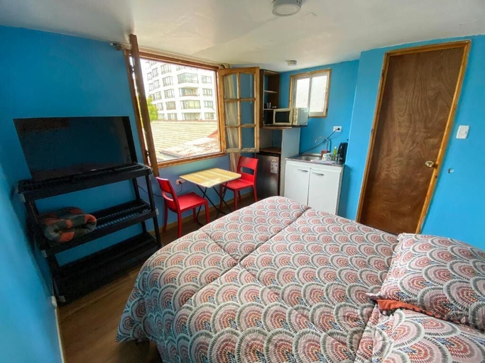 Room 3, Hostal Entreorientes, Valparaíso