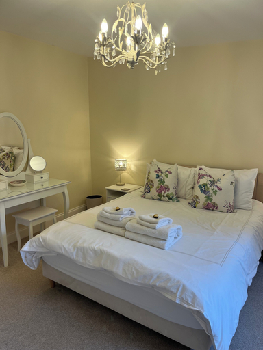 Room 4, Chapel Barn, Bedfordshire