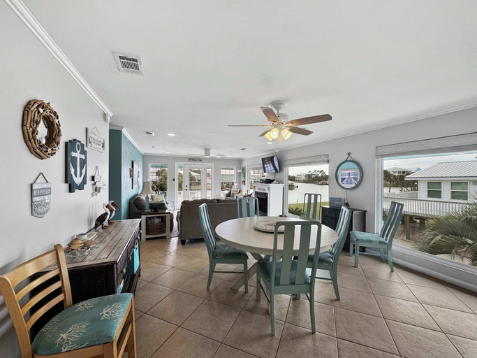 Dining 4, Bonnie Dune - Retreat for 8, Baldwin