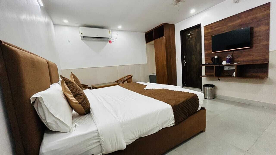 Room 4, Belle Vista Regency, Gautam Buddha Nagar