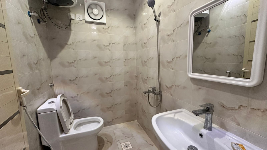 Bathroom, Al-Mutawa Residential Countryside Resort