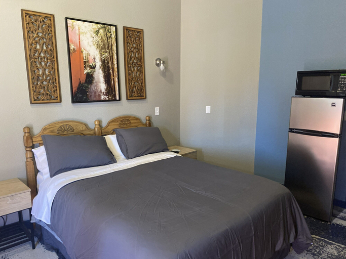 Room 4, Cabins on Main Longmont, Boulder
