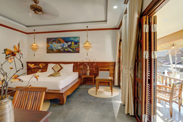 Bedroom 2, Elegant Boutique Hotel Luangpraban, Chomphet