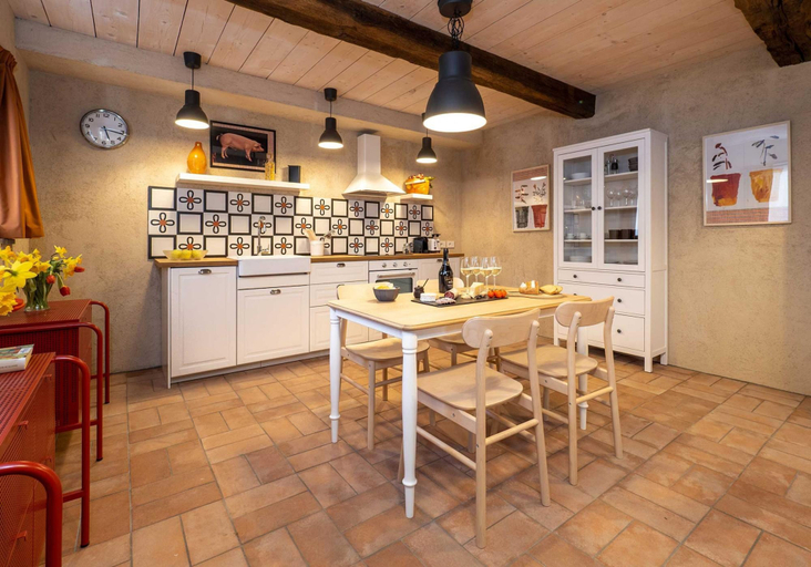 Room 3, Green Lodge - Apartment 11 - 1BR 1 Bath, Novara