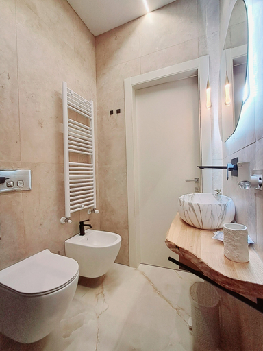 Bathroom 4, Frem Lord 5 terre, La Spezia