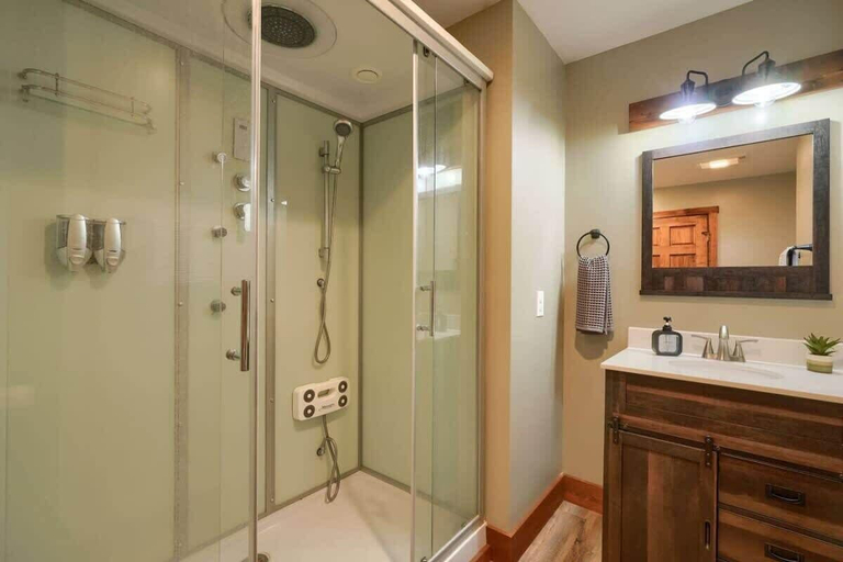 Bathroom 3, Tranquil Heights Cabin In Hocking Hills- HOT Tub!, Vinton