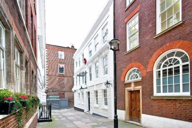 Exterior & Views 2, Eldon Chambers Flat 2 by City Living London, London