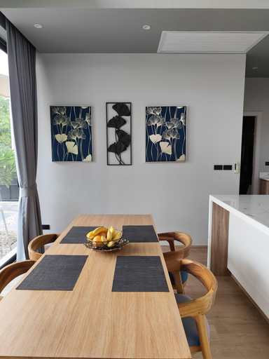 Dining, Stylish 2BR Naiton Aileen Villa w/ Private Pool, Pulau Phuket