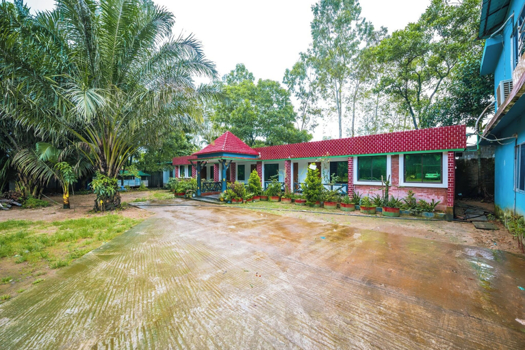 Front of property 5, Jaflong Green Resort, Sylhet