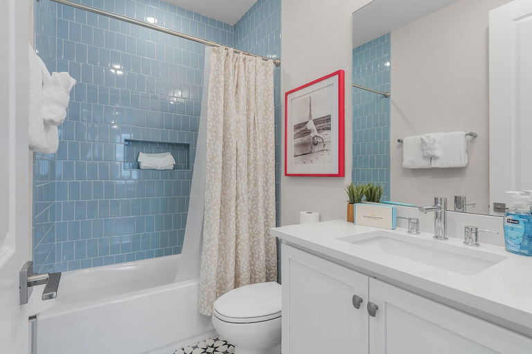 Bathroom 2, 211 Blue Palm: Spacious 5-Bedroom Pool Home, Steps from Beach! 5 Home, Lee