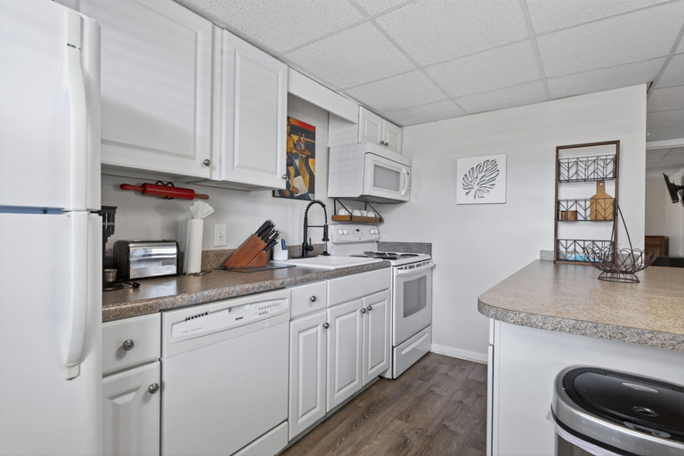 Private kitchen 3, Coastal Retreat Steps From Private Beach 2 Bedroom Apts, Horry