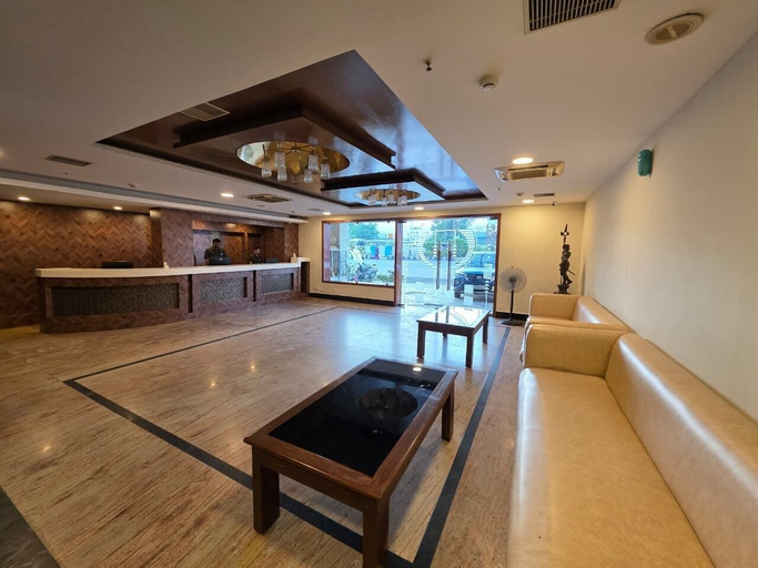 Lobby sitting area 2, MG Beatle Hotel Tirupati, Chittoor