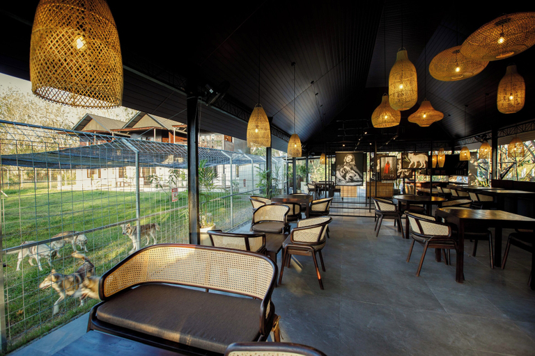 Restaurant 5, Alpha Wolf Lodge, Tabanan
