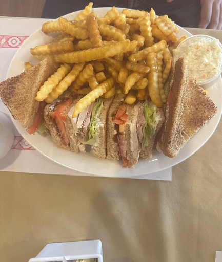 Food & Drinks, The Clansman Motel, Cape Breton