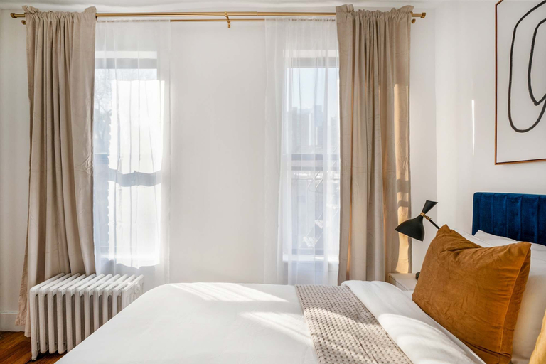 Room 3, 444-4e Contemporary 2BR in Hell s Kitchen, New York