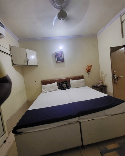 Room 2, Hotel Victoria Grand, Bareilly