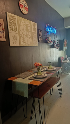 In-room dining, Mystix's Pad, Pasay City