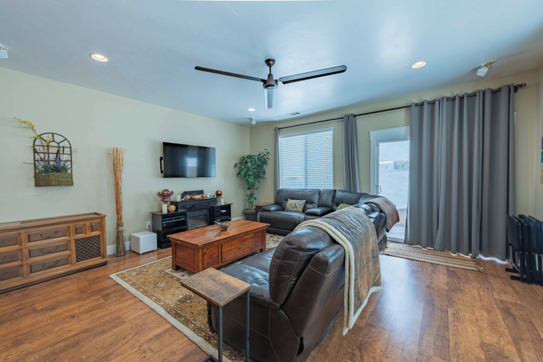 Living area 2, Red River Retreat, San Luis Obispo