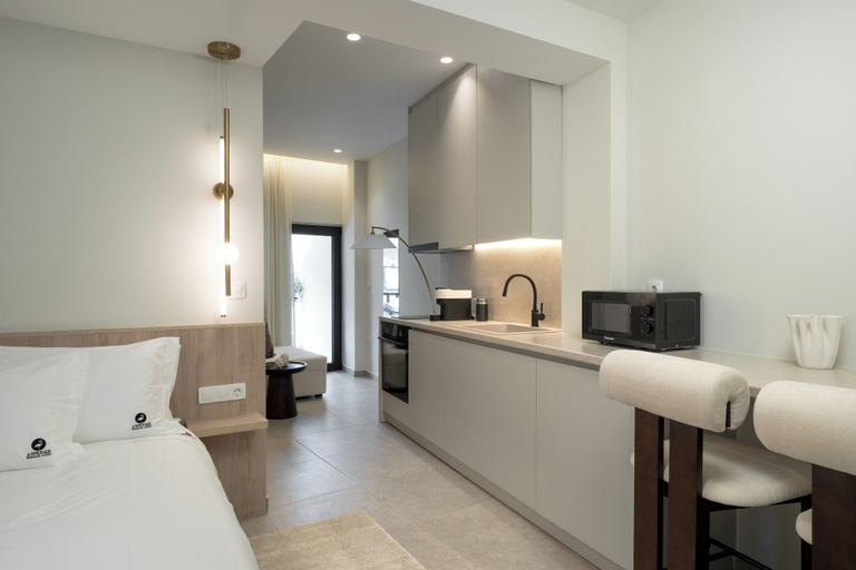Room 4, Monastiraki Hotel Apartments, Attica
