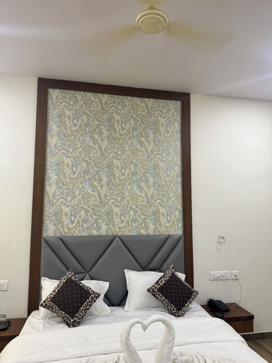 Room 4, Nicolas Farm & Resort, Nagpur
