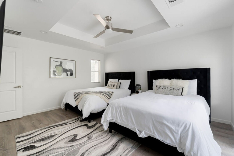Room 4, Urban Retreat With Pool Near Downtown Dallas, Dallas