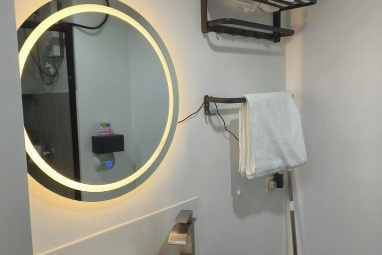Bathroom 5, New Minimalist Condo at Cebu I.T. Park Avida Riala, Cebu City